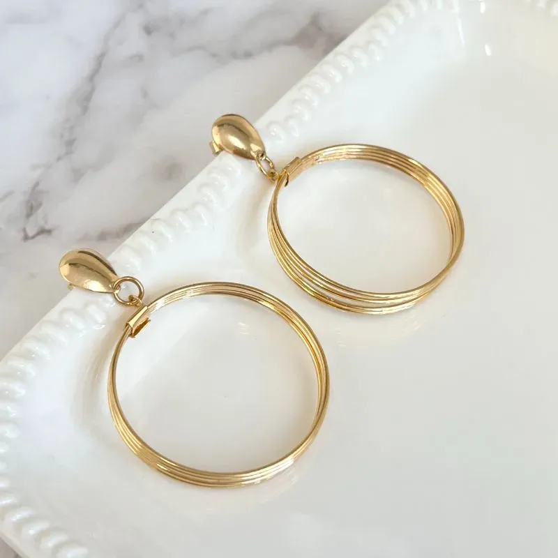 BRINCO PINO CÍRCULO FIOS