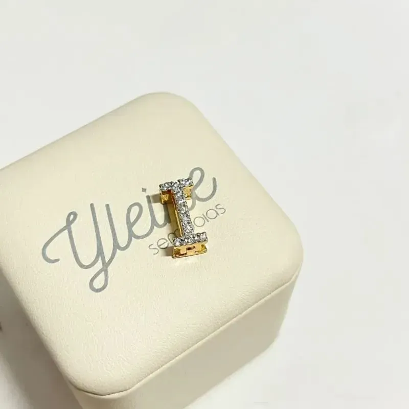 PINGENTE LETRA CRAVEJADA - I