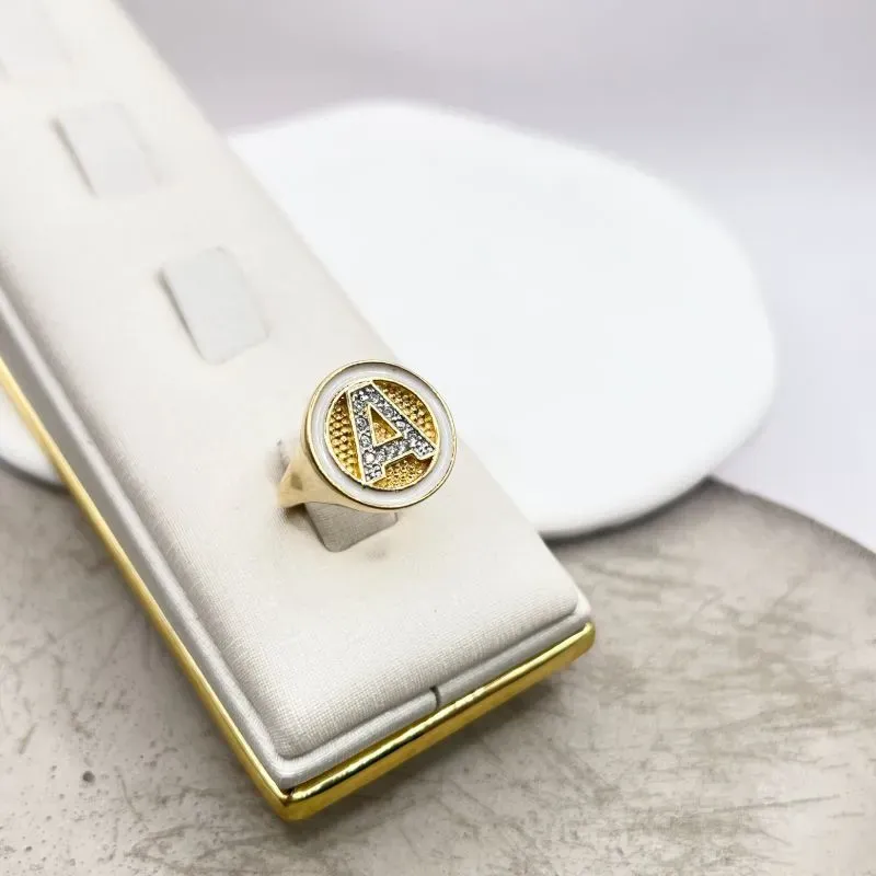 ANEL DEDINHO LETRA RESINA - A