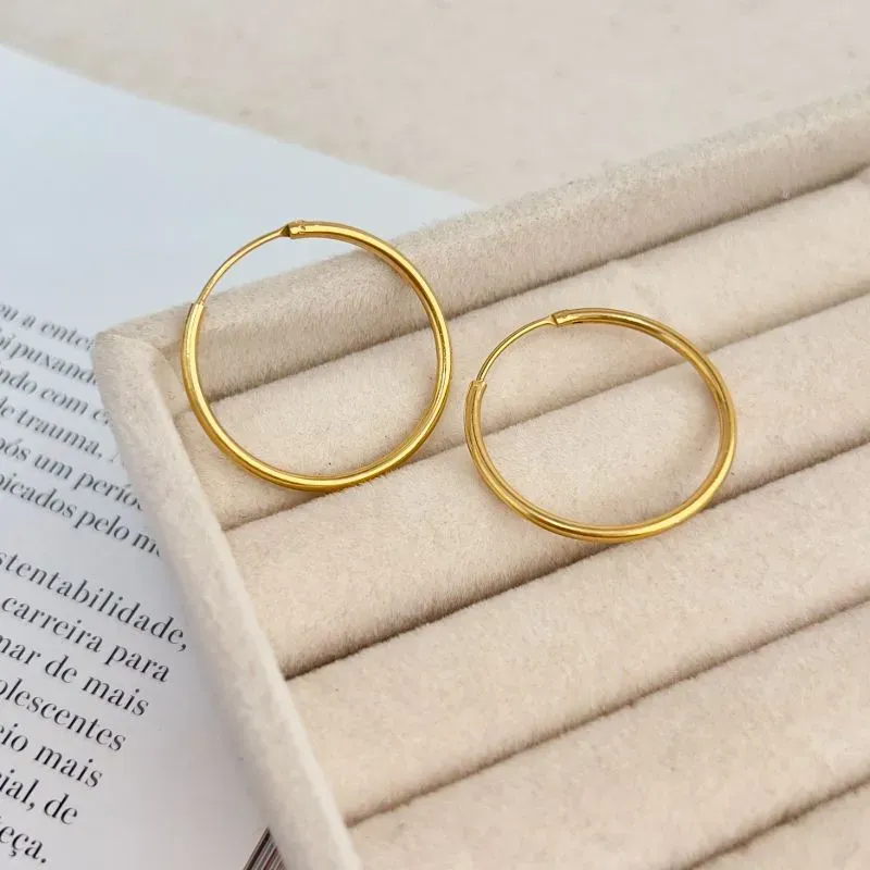 BRINCO ARGOLA 2,5CM FIO FECHO DE ENGATE DIFERENCIADO