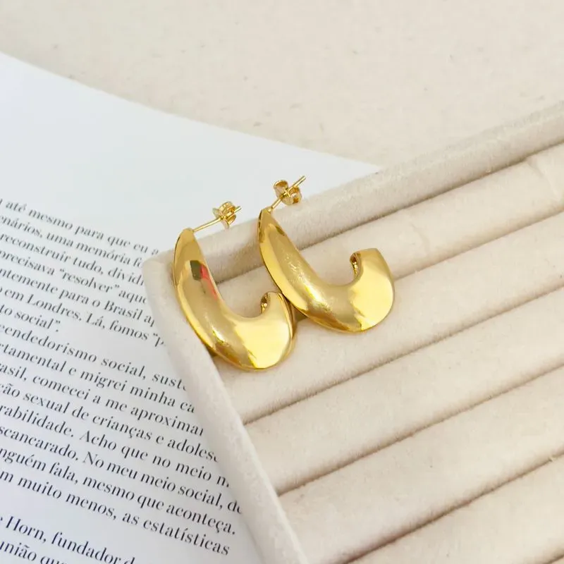 BRINCO ARGOLA MINIMALISTA