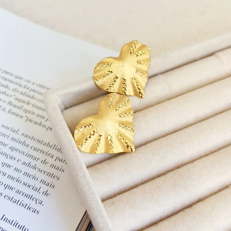 BRINCO CORAÇÃO CHAPA EM ESCRAVA