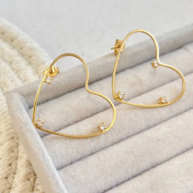 BRINCO CORAÇÃO COM PONTOS DE LUZ