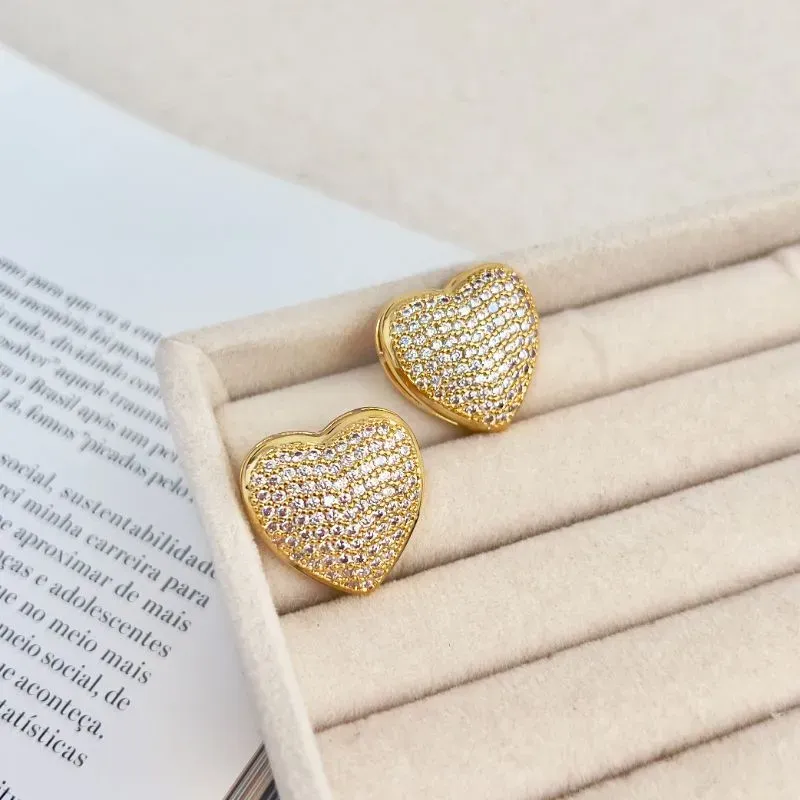 BRINCO CORAÇÃO CRAVEJADO