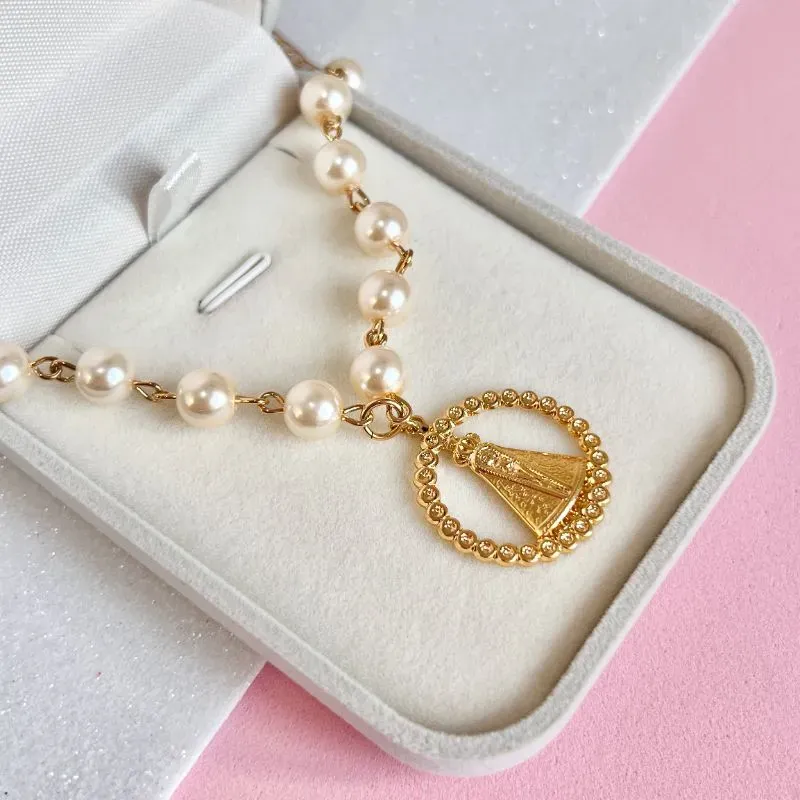 PULSEIRA PÉROLAS COM MEDALHA NOSSA SENHORA DE APARECIDA