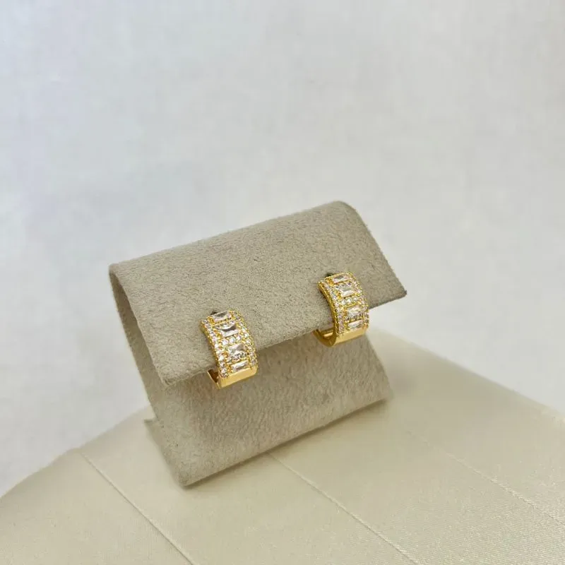 BRINCO ARGOLA ARTICULADA PEDRARIA