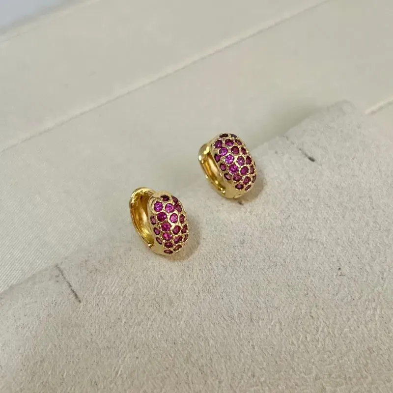 BRINCO ARGOLA ARTICULADA ZIRCONIAS RUBI