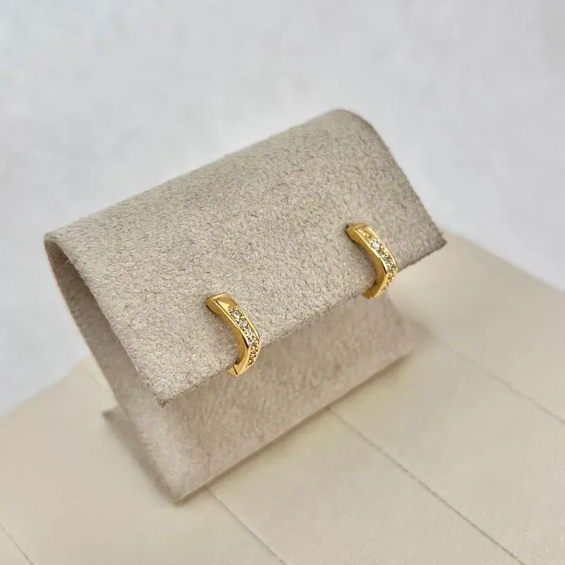 BRINCO ARGOLA ARTICULADAS QUADRADA COM MICRO ZIRCONIAS 1CM