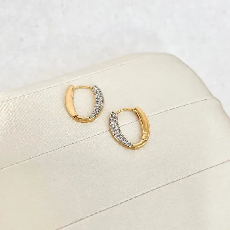 BRINCO ARGOLA OVAL MICRO ZIRCONIAS