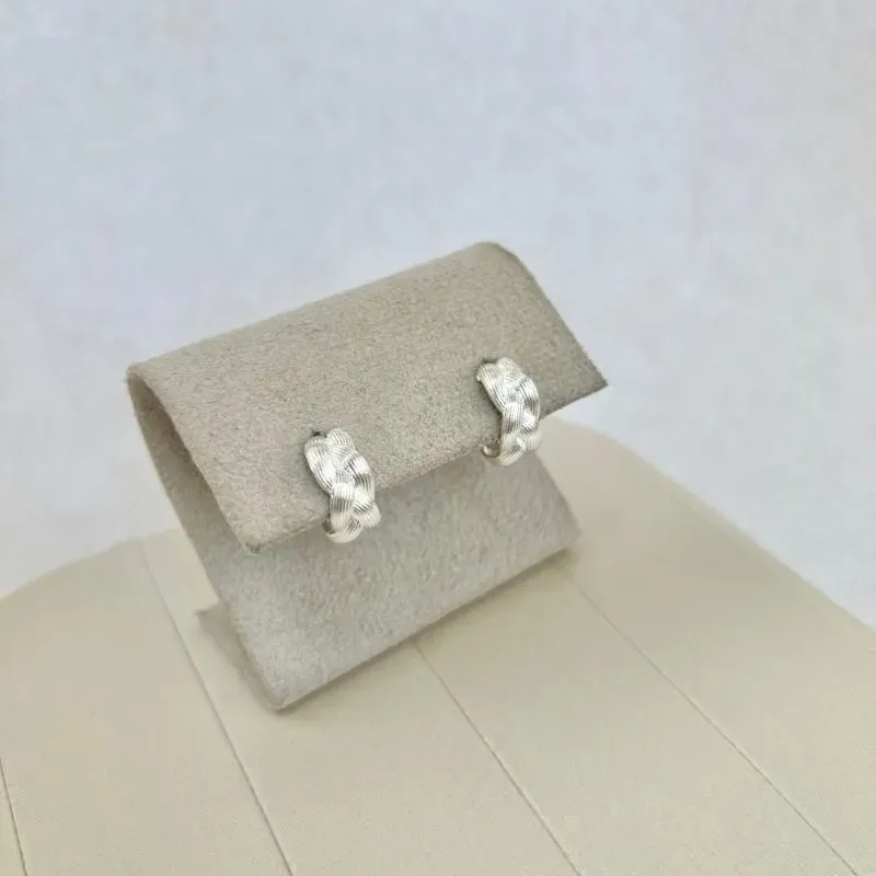 BRINCO ARGOLA TRANÇADA FIOS