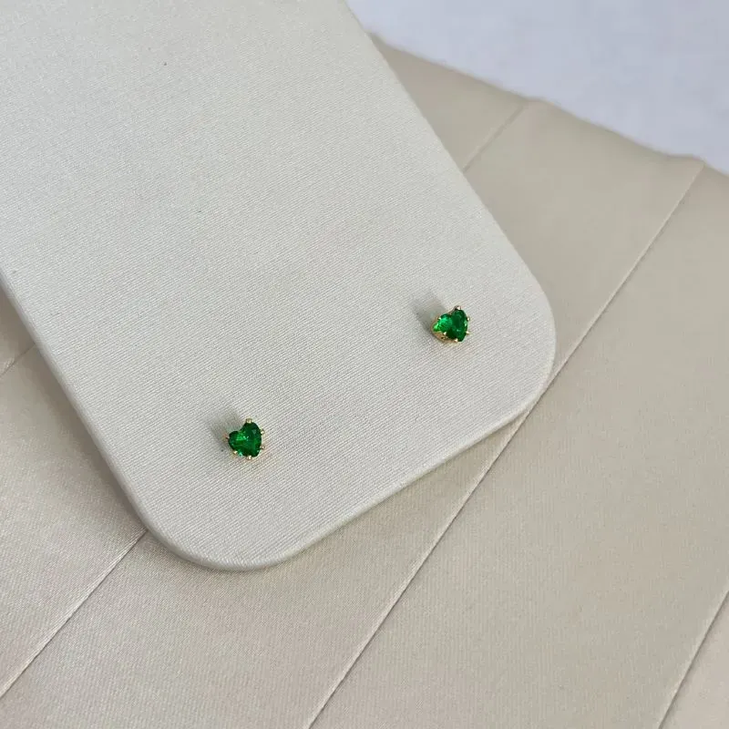 BRINCO MINI CORAÇÃO PEDRINHA - VERDE