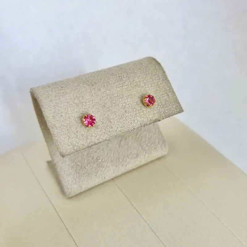 BRINCO PONTO DE LUZ STRASS ROSA 8 GARRAS 5,5MM