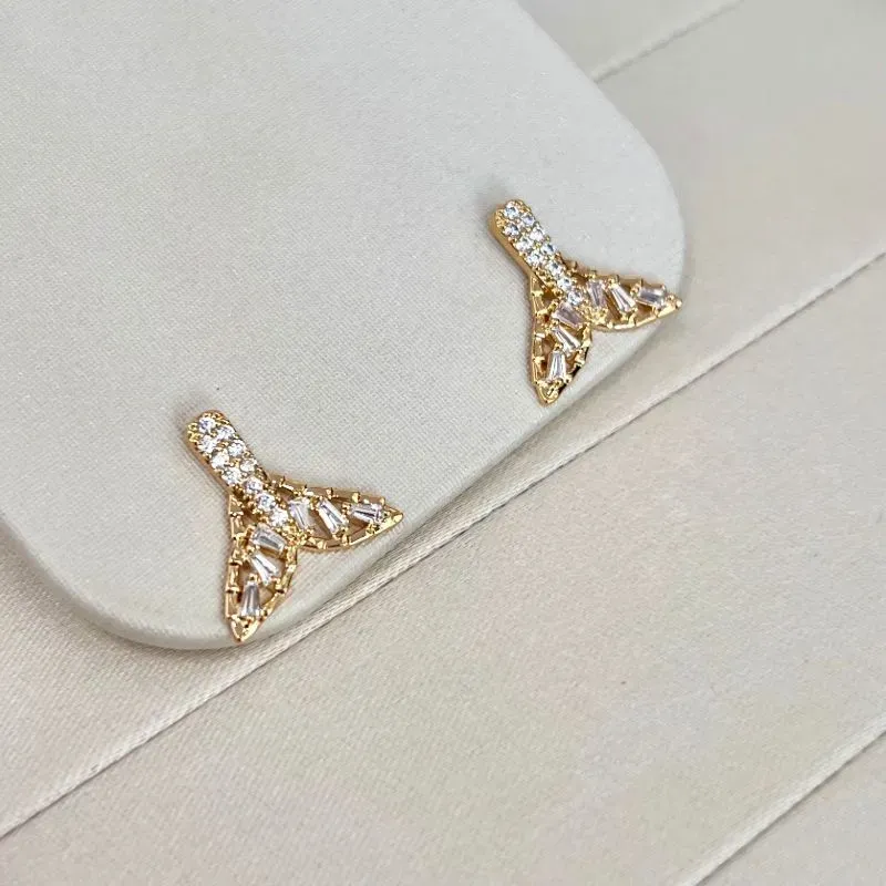 BRINCO RABO DE BALEIA CRAVEJADO