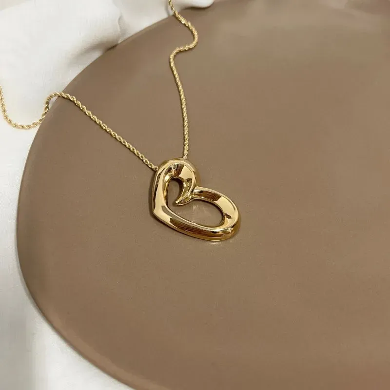 COLAR CORDÃO BAIANO COM PINGENTE DE CORAÇÃO