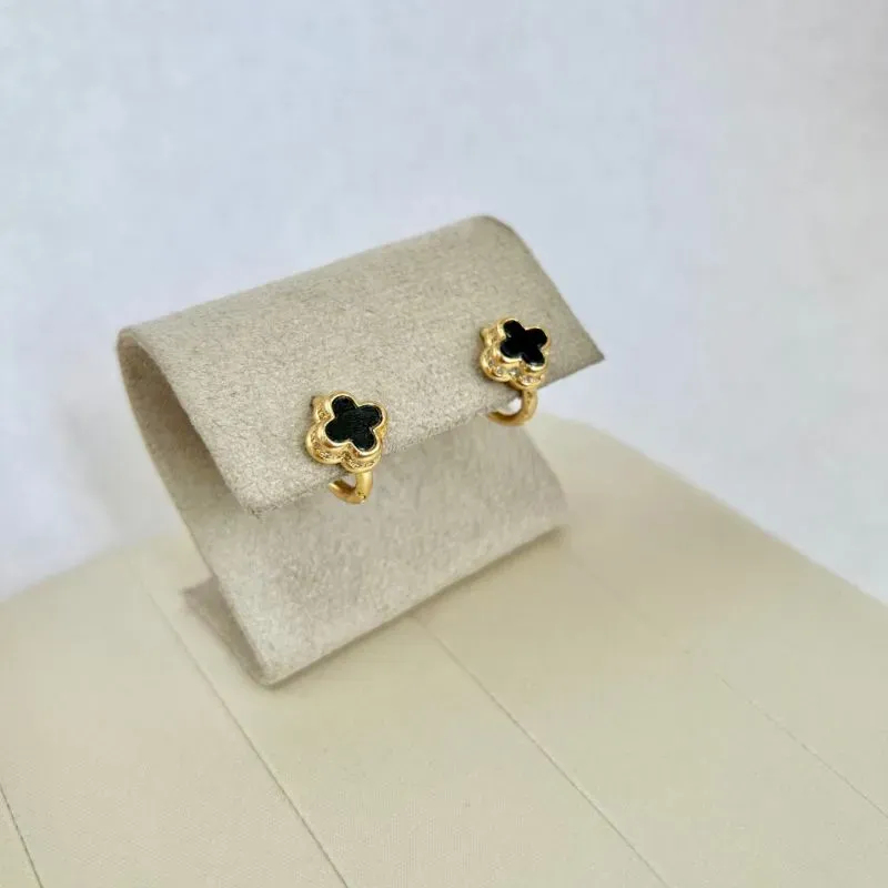 BRINCO ARGOLA ARTICULADA TREVO PRETIO