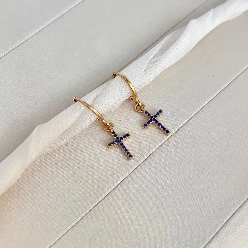 BRINCO ARGOLA CLICK CRUZ ZIRCONIA SAFIRA