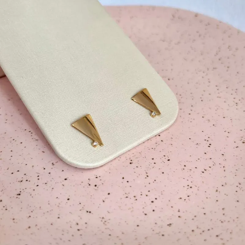 BRINCO TRIANGULO COM PONTINHO DE LUZ