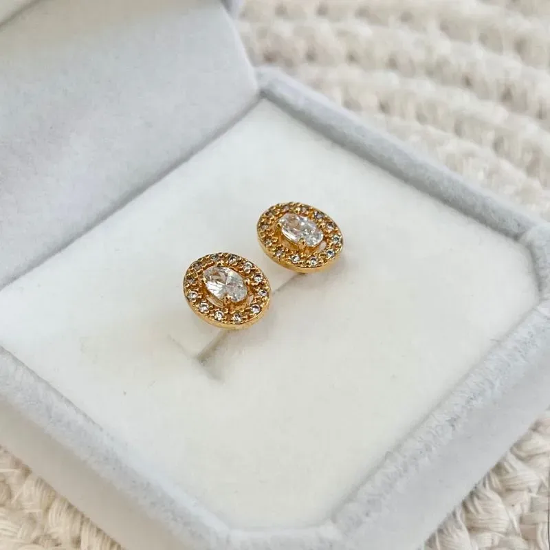 BRINCO ZIRCONIA COM ACABAMENTO EM MICRO ZIRCONIAS