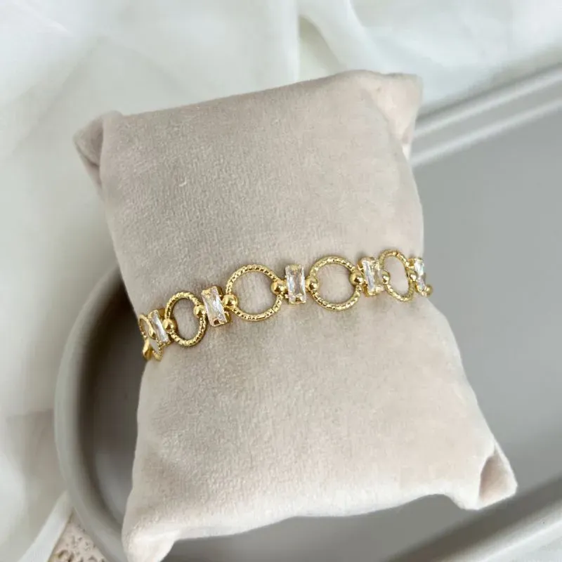 PULSEIRA CÍRCULOS COM BAGUETES