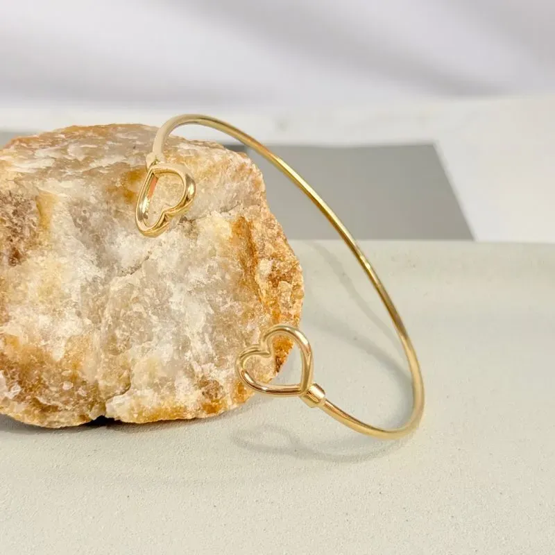 BRACELETE  2 CORAÇÕES VAZADOS