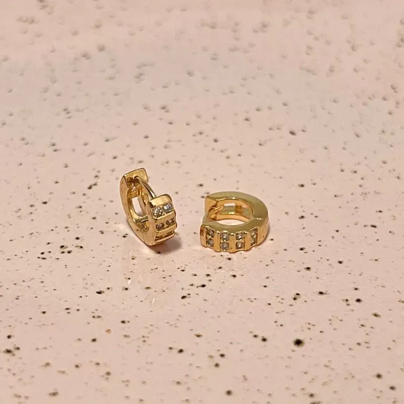 BRINCO ARGOLA ARTICULADA CRAVAÇÃO COM DIVISÃO