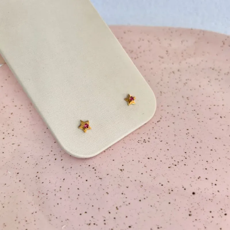 BRINCO ESTRELA COM PEDRINHA DE STRASS ROSA