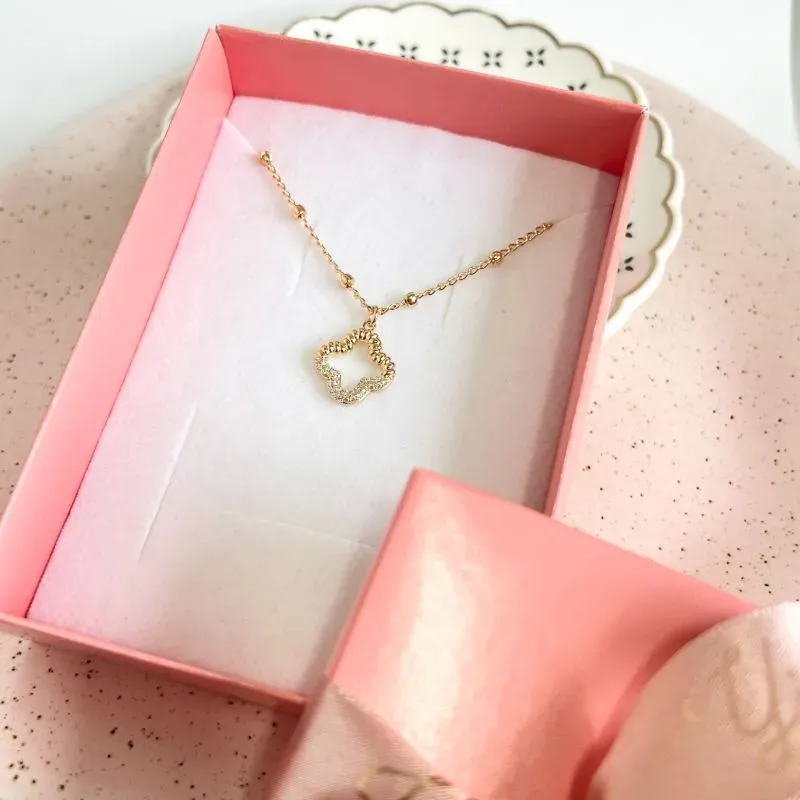 COLAR BOLINHAS COM TREVO VASADO E CRAVEJADO 50CM