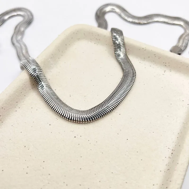 COLAR FIO ALEMÃO 8MM 50CM