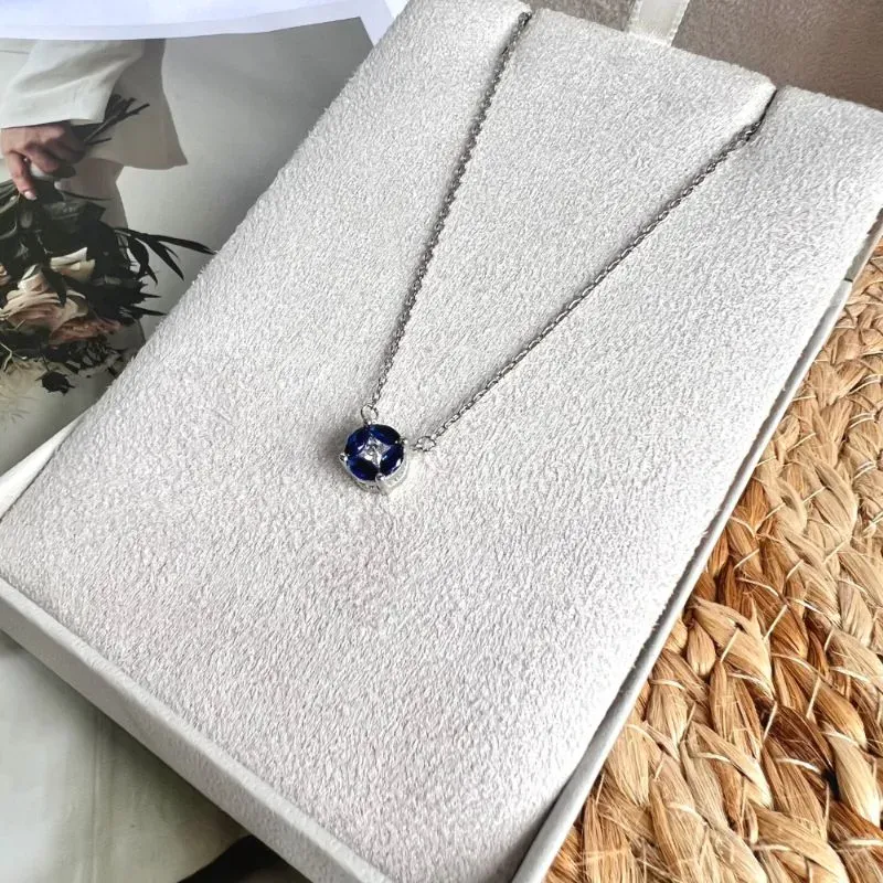 COLAR REDONDO 4 NAVETES SAFIRA