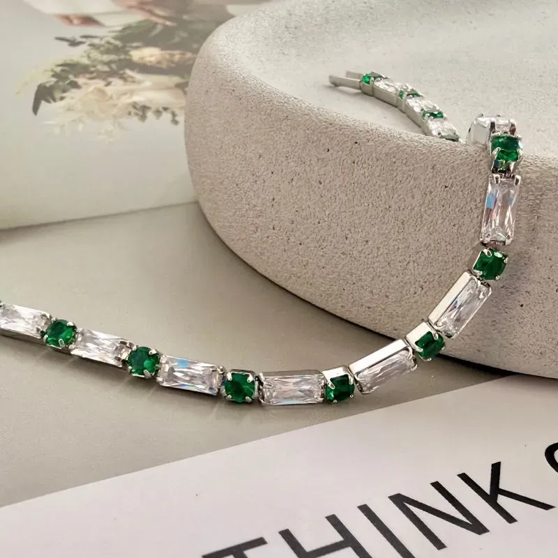 PULSEIRA BAGUETES E PONTO DE LUZ VERDE ESMERALDA