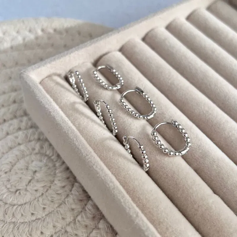 TRIO BRINCO ARGOLA OVAL DE MINI BOLINHAS