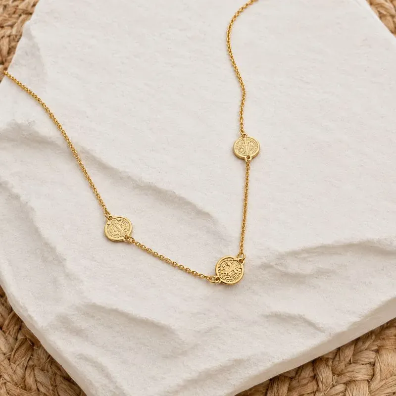 COLAR CHOKER 3 MEDALHAS DO SÃO BENTO