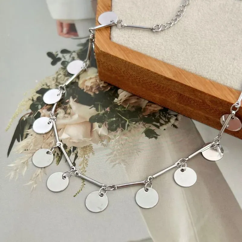 COLAR CHOKER MEDALHAS