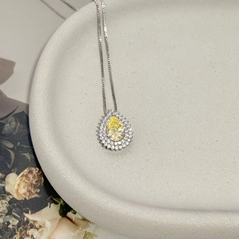 COLAR GOTA PRINCESA YELLON FANCY