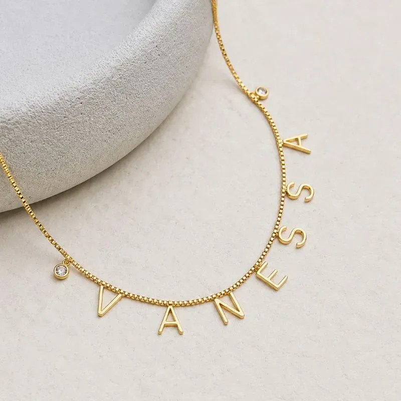 COLAR PERSONALIZADO 7 LETRAS E ZIRCONIAS NAS PONTAS - VANESSA