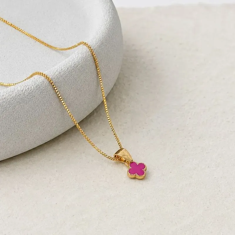 COLAR PINGENTE MINI TREVO PINK