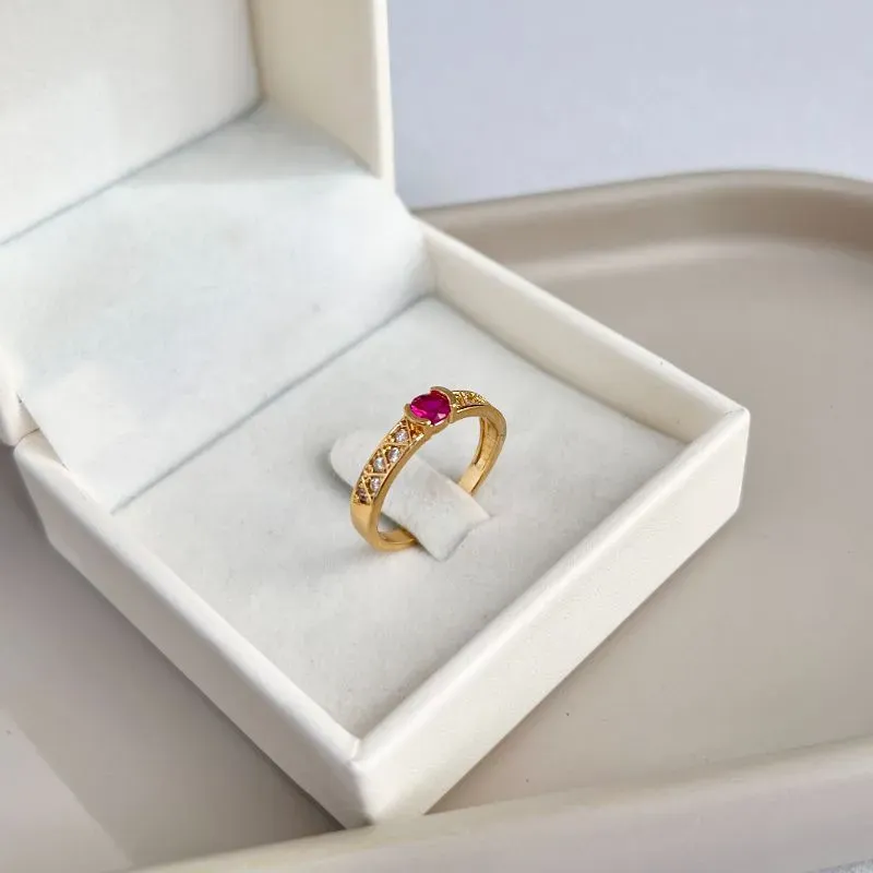 ANEL SOLITÁRIO COM MICRO ZIRCONIA E PEDRA PINK