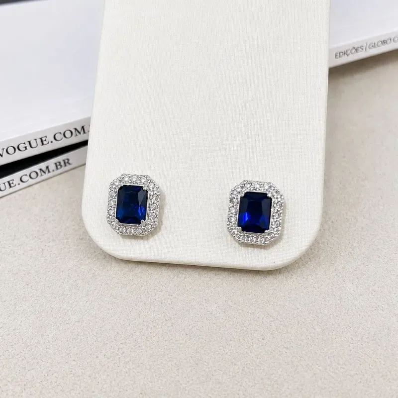 BRINCO QUADRADO ESTILO PRINCESA PEDRA AZUL SAFIRA