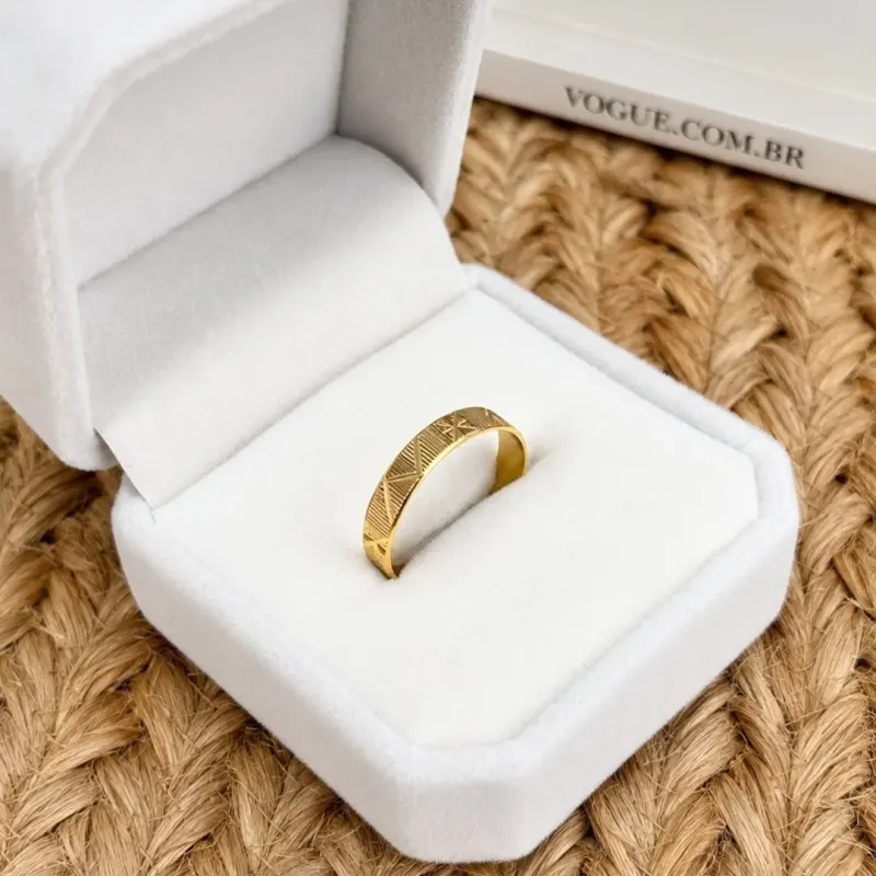 ANEL ALIANÇA DIAMANTADO 4MM