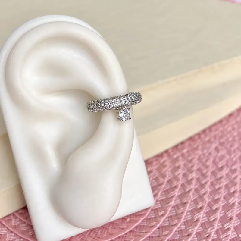 PIERCING FAKE CRAVEJADO E COM 1 PONTO DE LUZ