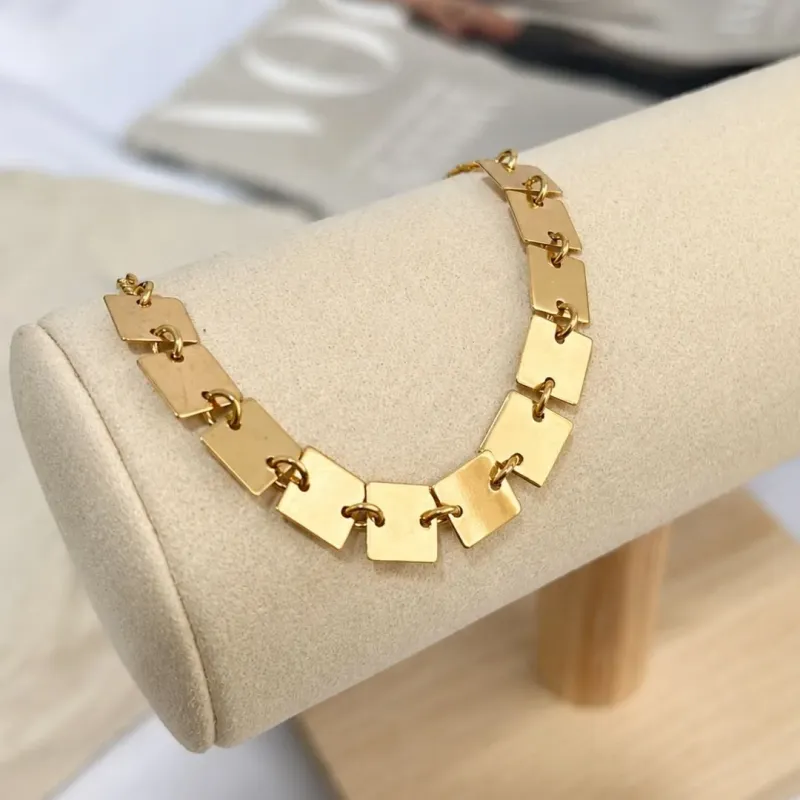 PULSEIRA CHAPA QUADRADOS
