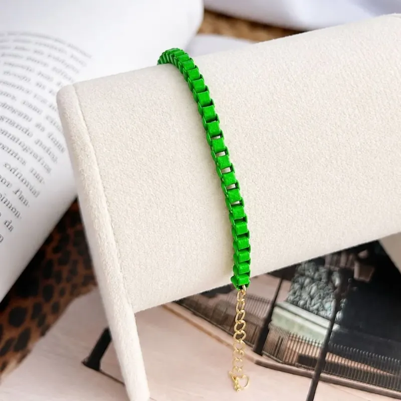 PULSEIRA COLORIDA VERDE BANDEIRA