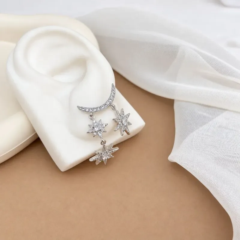 BRINCO ESTILO EAR CUFF COM ESTRELAS PENDURADAS - INPIRAÇÃO