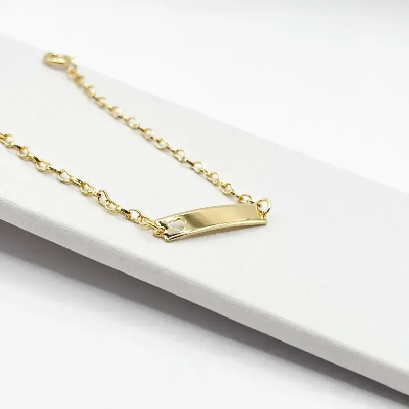 PULSEIRA INFANTIL PLACA PARA GRAVAÇÃO COM CORAÇÃO VAZADO - ELOS MINI CORAÇÕES PULSEIRA INFANTIL PLACA PARA GRAVAÇÃO COM CORAÇÃO VAZADO - ELOS MINI CORAÇÕES
