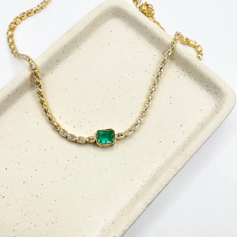 COLAR CHOKER PEDRARIAS NAVETES E PINGENTE QUADRADO TURMALINA 40CM +5CM EXTENSOR COLAR CHOKER PEDRARIAS NAVETES E PINGENTE QUADRADO TURMALINA 40CM +5CM EXTENSOR