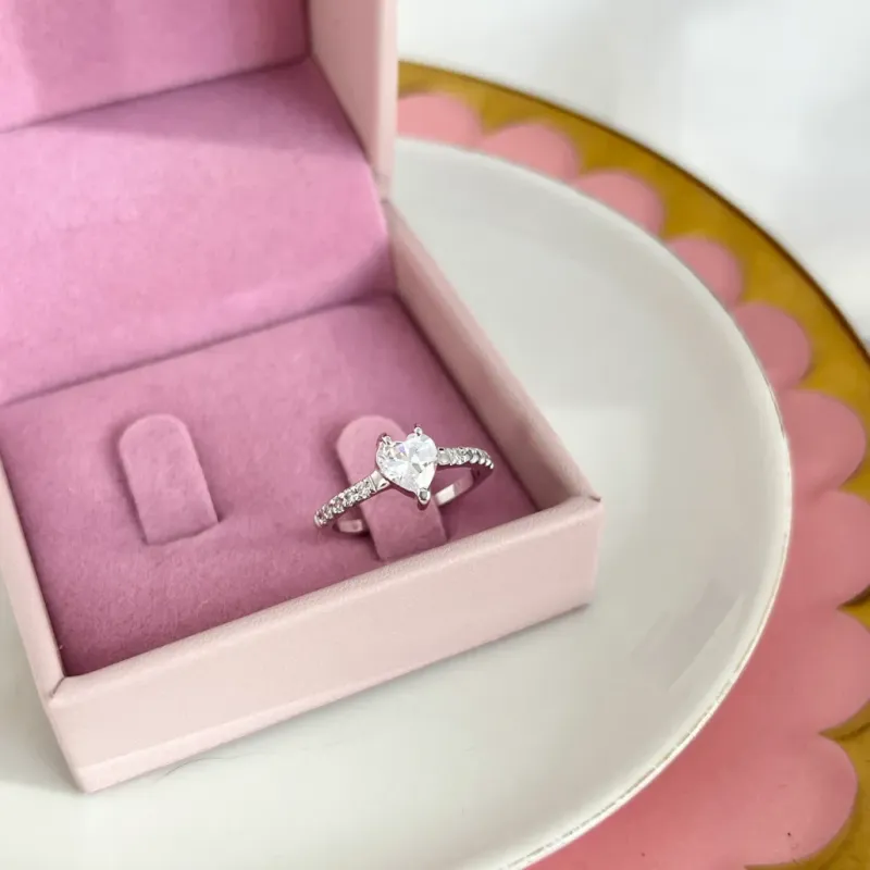 ANEL SOLITÁRIO PRATA925 PEDRA CORAÇÃO COM BANHO EM RÓDIO BRANCO ANEL SOLITÁRIO PRATA925 PEDRA CORAÇÃO COM BANHO EM RÓDIO BRANCO