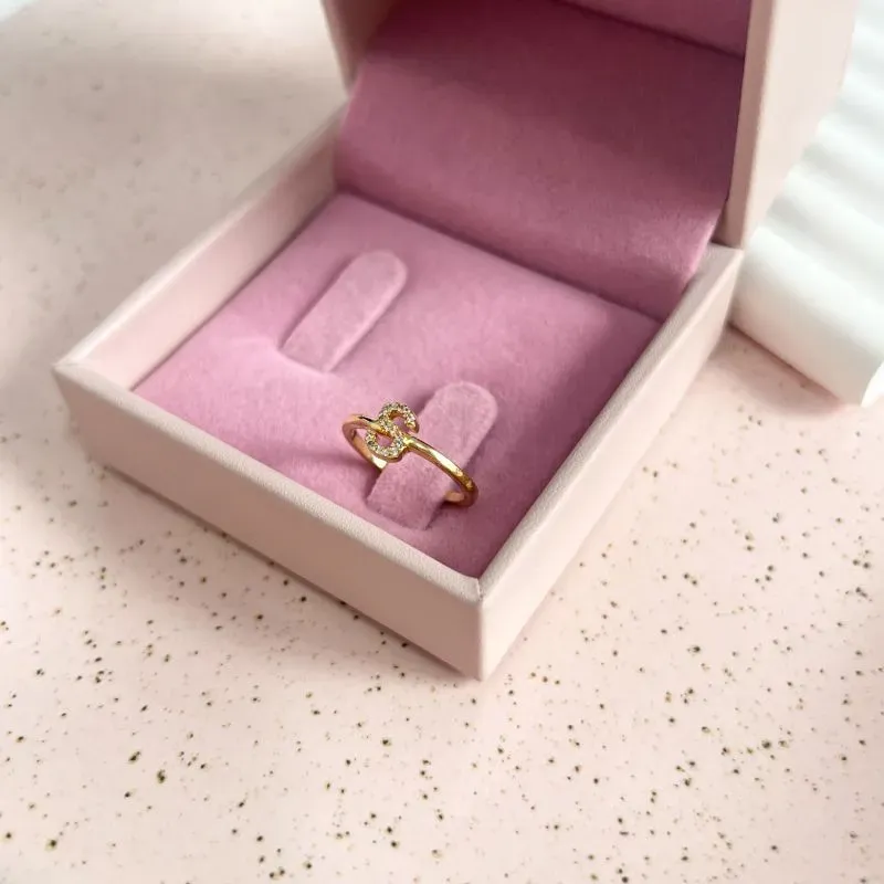 ANEL FALANGE AJUSTÁVEL LETRA CRAVEJADA - S ANEL FALANGE AJUSTÁVEL LETRA CRAVEJADA - S