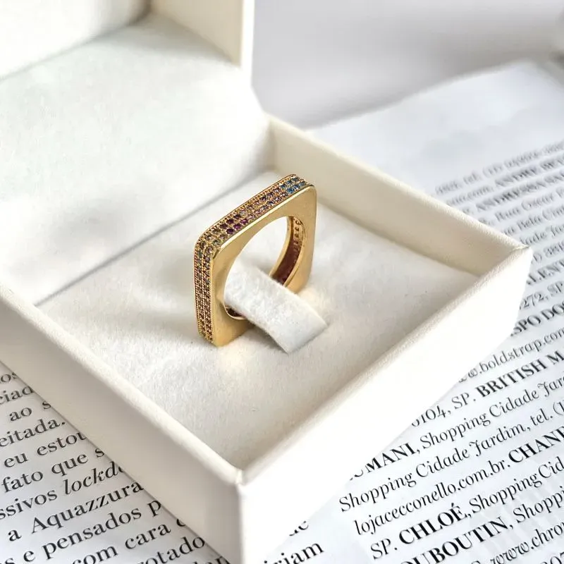 ANEL QUADRADO ZIRCONIAS COLORIDAS ANEL QUADRADO ZIRCONIAS COLORIDAS