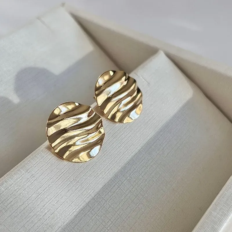 BRINCO REDONDO ORGÂNICO 2,2CM BRINCO REDONDO ORGÂNICO 2,2CM