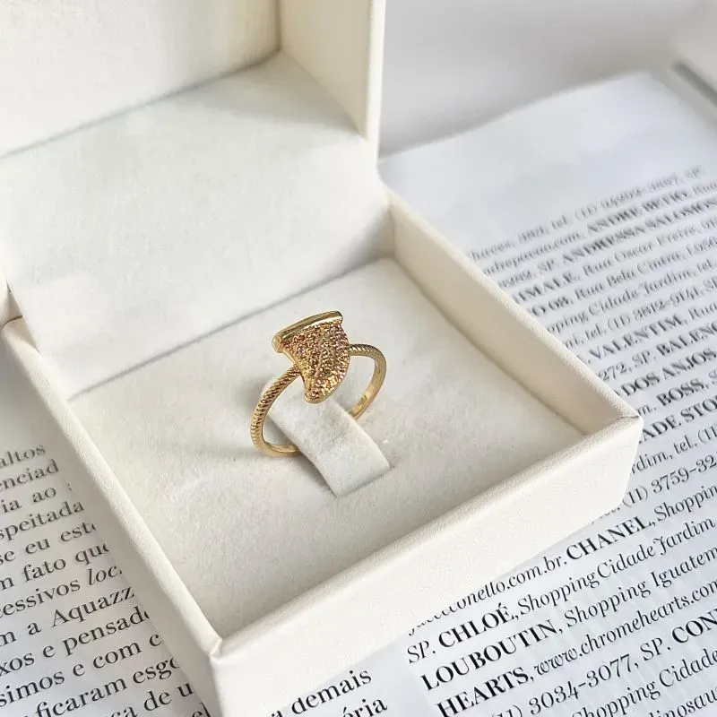 ANEL DENTE DE SABRE ANEL DENTE DE SABRE